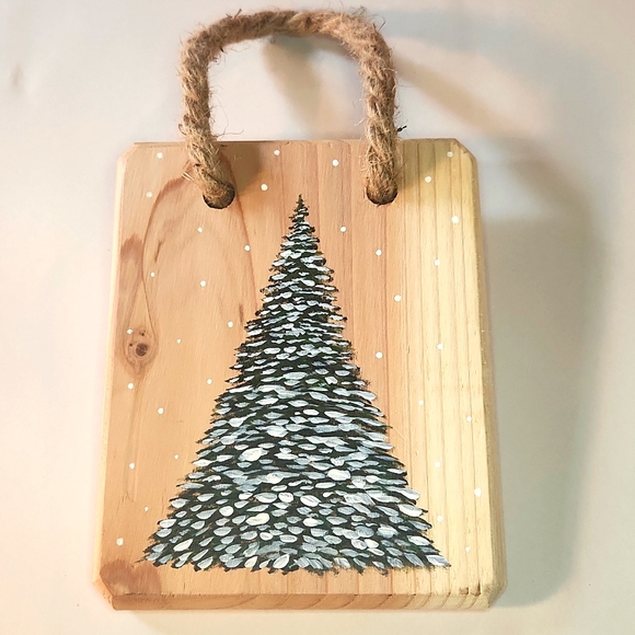 Handpainted Winter/Pine Tree with Snow Decor - Picture 1 of 6